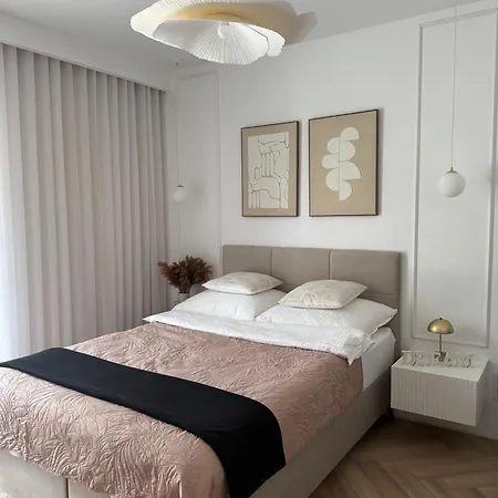 Nowy Nadmorski B5 Z Duzym Ogrodem - Przy Morzu 150m