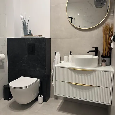Nowy Nadmorski B5 Z Duzym Ogrodem - Przy Morzu 150m Apartment