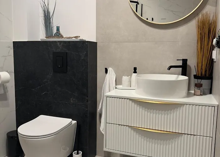 Nowy Nadmorski B5 Z Duzym Ogrodem - Przy Morzu 150m Apartment